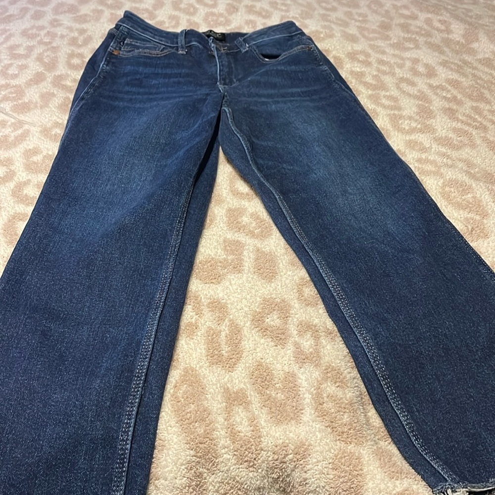 Judy Blue cropped Straight leg jeans